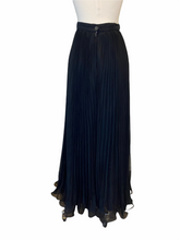 Load image into Gallery viewer, Vintage Brooklyn Skirt
