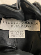 Load image into Gallery viewer, Vintage Uptown Top
