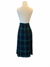 Load image into Gallery viewer, Vintage Stirling Plaid Skirt

