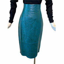 Load image into Gallery viewer, Vintage Manhattan 2-Piece Suit
