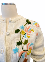 Load image into Gallery viewer, Vintage Springdale Sweater

