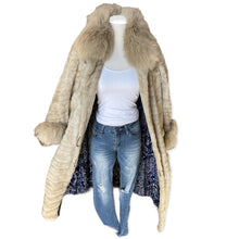 Load image into Gallery viewer, Vintage Apelton Ermine Fur Coat
