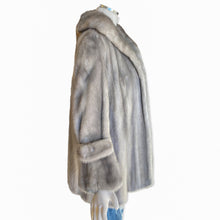 Load image into Gallery viewer, Vintage Alta Mink Coat
