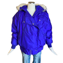 Load image into Gallery viewer, Vintage Snowmass Coat
