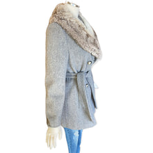 Load image into Gallery viewer, Vintage Alps Coat
