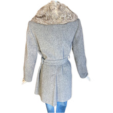 Load image into Gallery viewer, Vintage Alps Coat
